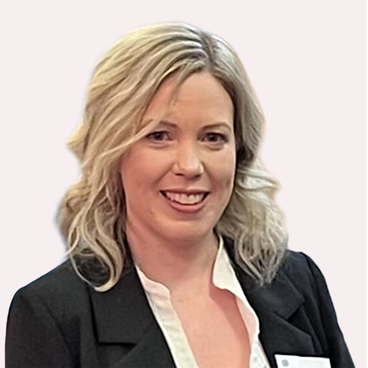 A portrait image of Kirstyn